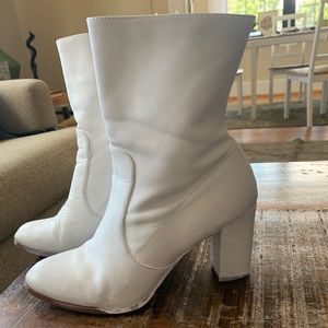 Chinese laundry white leather boots!!